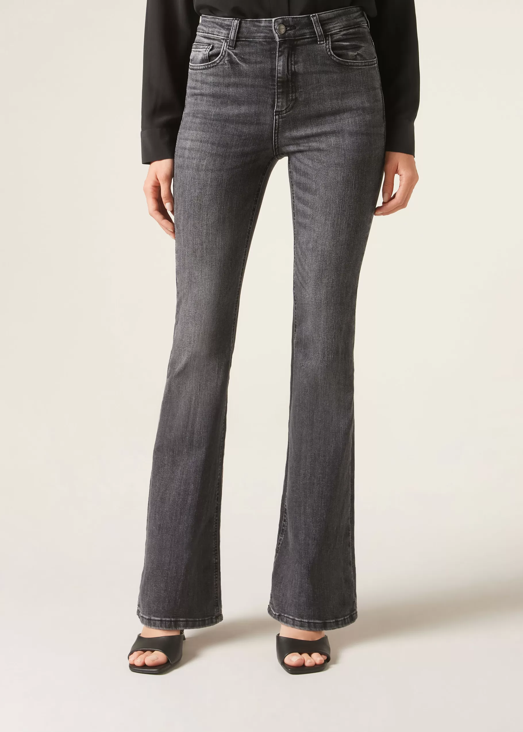 Outlet Jeans Elasticizzati A Zampa Donna Jeans